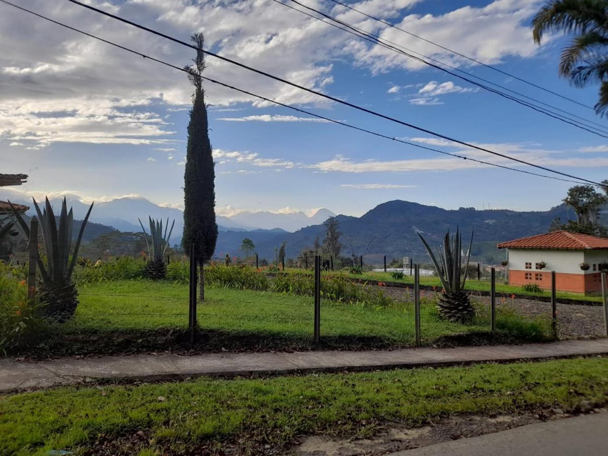 Hotel Vista Farallones خاردين المظهر الخارجي الصورة